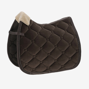 Tapis de selle en velours personnalisé pour cheval, tapis d'équitation anglais, doublure en maille, rembourrage en polyester, tout usage, fabricant OEM équestre - Product Image 3