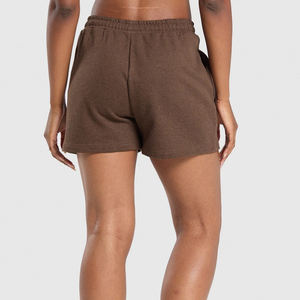 Shorts de mujer transpirables con logotipo bordado personalizado OEM, 100% algodón, shorts casuales negros de alta calidad para mujer con dobladillo sin rematar. - Product Image 6