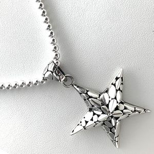 Collar de Plata con Cuentas en Forma de Estrella, Joyería Elegante en Tono Plateado para Mujer, Accesorio de Moda de Lujo con Diseño de Estrella Brillante - Product Image 6