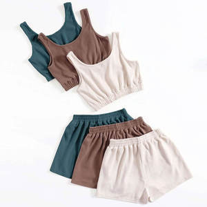 Ensemble deux pièces pour femmes : débardeur court côtelé uni multicolore à col rond et short décontracté à taille élastique – Vêtements en gros OEM ODM - Product Image 1