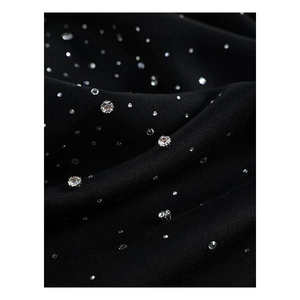 Sudadera con capucha de poliéster y algodón de 370 g, forrada, transpirable, de invierno, con cremallera y pedrería, de felpa francesa, personalizada para fabricantes de ropa. - Product Image 4