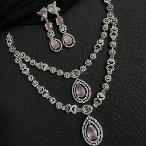 Ensemble de bijoux de mariée en diamant américain classique Collier et boucles d'oreilles en deux pièces pour mariage Style classique à la mode - Product Image 1