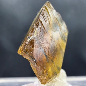 Cristal de Esferita Dorada de Pakistán, Espécimen en Bruto, Forma Irregular - Product Image 1