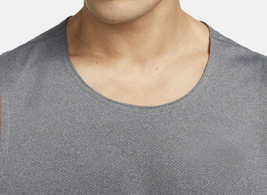 Débardeur de sport ajusté pour homme, léger, sans manches, conçu pour l'entraînement, la course, la musculation et les sports - Product Image 5