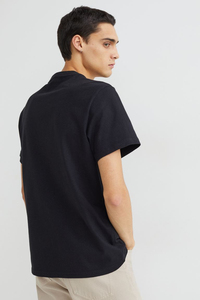 T-shirts graphiques surdimensionnés pour hommes, tissu doux et léger, respirant, coupe décontractée, streetwear, OEM, vente en gros, export en vrac - Product Image 3