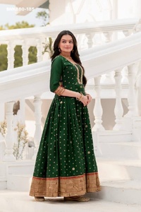 Robe en soie de couleur éclatante, idéale pour les festivals, avec des travaux de tissage, au prix de gros, fabricant de mode féminine - Product Image 2