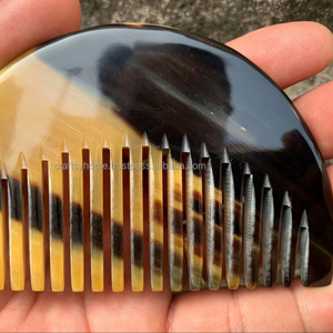Most selling Gift Customized Handcrafted Natural Horn Comb For Styling Hair Made From Real Buffalo Ox Horn Comb Made In India - Product Image 4