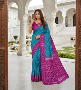 Sari en soie pour femmes, tenue de mariage indienne traditionnelle, style Banarasi, tissu crêpe, tenue de mariage festive pour femmes - Product Image 1