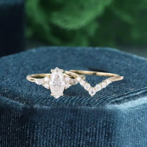 Anillo de Compromiso con Moissanita Corte Marquesa, Conjunto Nupcial Vintage, Plata de Ley 925, Bañado en Oro de 14K, Anillo Curvo - Product Image 4