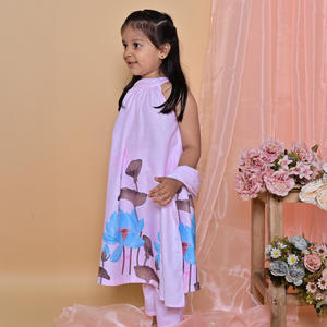 ชุดคุร์ติเด็กสไตล์ชาติพันธุ์พร้อมลายพิมพ์ดิจิทัลลายดอกไม้ ดีไซน์ทันสมัยสำหรับงานปาร์ตี้สไตล์อินโด-เวสเทิร์น มีจำหน่ายในราคาที่เข้าถึงได้ - Product Image 4