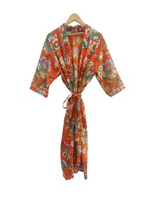 Robe kimono en coton à imprimé floral orange – Style bohème, longue, ouverte sur le devant, avec ceinture à nouer à la taille - Product Image 1