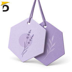Etiquetas colgantes impresas personalizadas con impresión detallada, material de papel resistente y acabado impecable para prendas, accesorios y artículos de venta al por menor. - Product Image 3