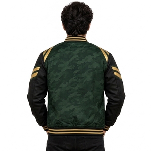 Veste varsity pour homme en tissu denim durable, col et poignets côtelés, fermeture à boutons pression, coupe décontractée et poches fonctionnelles, fabriquée avec des composants OEM. - Product Image 2