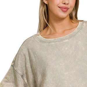 Camisetas de mujer transpirables personalizables al por mayor 2026, estilo urbano con lavado ácido en 100% algodón, camiseta transpirable barata OEM - Product Image 6