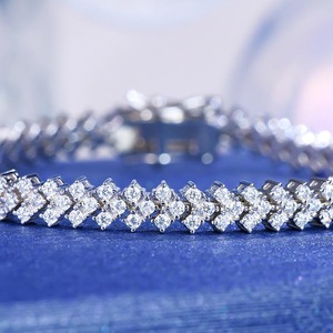 Premium Quality 925 Silver Oval Cut Moissanite Claw Setting Luxury Tennis Chain Bracelet Ins Niche <b>Love</b> Simple Temperament - Product Image 3