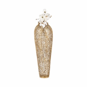 Vase en aluminium de conception moderne avec un design ajouré complexe, pour la décoration de la maison, offrant des options de personnalisation. - Product Image 3
