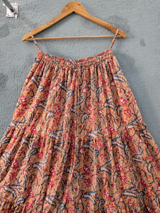 Embrace effortless elegance with this handcrafted floral tiered <b>skirt</b> soft breathable fabric <b>elasticated</b> waistband - Product Image 4