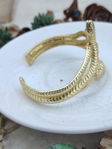 Bracelet de mariage ajustable pour femme en laiton plaqué or, style punk, motif serpent, SOUMYA CREATIONS - Product Image 6