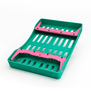 Plateaux à instruments dentaires en plastique coloré avec poignées roses pour le rangement des outils orthodontiques - Product Image 3