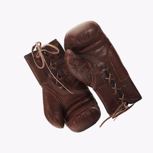 Gants de boxe en cuir de qualité supérieure avec sangle de poignet réglable antidérapante et protection UV pour l'entraînement en salle - Product Image 6