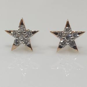 Boucles d'oreilles clous étoile céleste en or 14 carats avec diamant de laboratoire 0,20 ct certifié IGI, bijoux minimalistes avec petits diamants, cadeau idéal pour les fêtes - Product Image 1