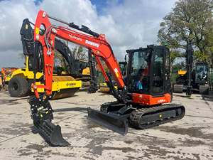 Mini-excavatrice Kubota d'occasion à prix avantageux, 4 tonnes, excavatrice Kubota U27 d'occasion, petite excavatrice Kubota U40/U55 d'occasion à vendre - Product Image 1