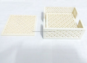 Posavasos con incrustaciones de resina personalizados con iniciales personalizadas azules Regalo de inauguración de la casa perfecto Decoración de mesa y accesorios Esteras y almohadillas - Product Image 3