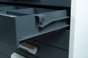Chariot d'atelier mobile industriel avec 9 tiroirs, plan de travail robuste, verrouillable et personnalisable pour l'organisation de l'atelier - Product Image 5