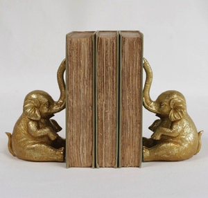 Serre-livres éléphant majestueux en deux parties, finition dorée texturée, capture une position de marche puissante. Disponible aux prix de gros. - Product Image 4