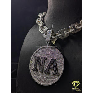 Colgante de letra redonda personalizado con diamantes de moissanita VVS totalmente engastados, plata de ley 925, joyería hip hop de Trisha Jewels - Product Image 4