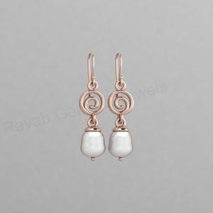 Boucles d'oreilles pendantes spirales Art Déco tendance en argent 925 faites à la main avec perles d'eau douce en forme de goutte, plaquées or, bijoux fins pour mariée chrétienne - Product Image 3