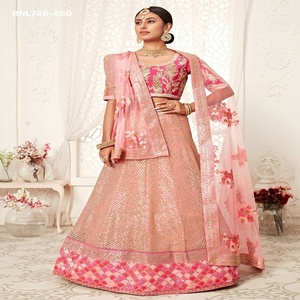 Conjunto de Lehenga-Choli en rosa rubor con diseño en A y detalles de red suave, hilo, lentejuelas, Dori y Zari, de proveedor de la India. - Product Image 1