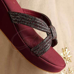 Sandalias Antideslizantes Personalizables Fabricadas en Pakistán, Suela de Cuero Genuino, Calidad Premium, Nuevo Diseño de Moda, en Stock - Product Image 5