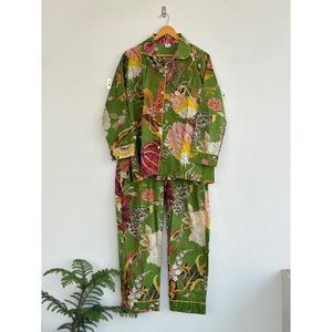 Vestido Camisero Bohemio con Estampado Floral, 100% Algodón, Cuello en V, Manga Larga, Botones al Frente, Cintura Natural, Corte Regular, Transpirable y Ecológico - Product Image 5