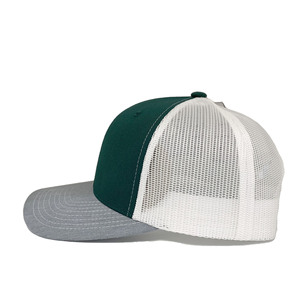 Gorra Trucker de Malla Verde con Visera Gris y Logotipo Bordado, Cierre Trasero Ajustable de 6 Paneles para Venta al por Mayor - Product Image 4