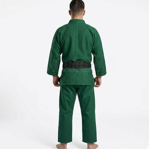 Kimono de judo durable pour débutants et professionnels, 100% coton, tissu léger et respirant, ajustement parfait pour le quotidien - Product Image 2