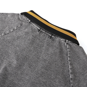 Sweat-shirt personnalisé en denim à col zippé Alpha pour fraternité, avec logo grec brodé, idéal pour l'hiver et les tenues d'équipe – Commande sur mesure en gros - Product Image 4