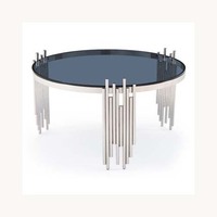 Table basse élégante en métal, verre et marbre, faite à la main, design moderne et unique, personnalisable, mobilier haut de gamme pour salon et bureau