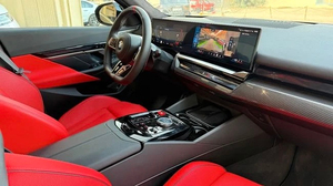 BMW M5 Competition Touring 2025 Usado, 4.4L, 717hp, Híbrido, 5 Plazas, Automático, Volante a la Izquierda, 8 Cilindros, Tracción en las Cuatro Ruedas, Especificaciones Americanas - Product Image 5