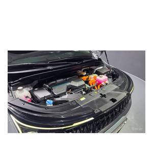 Kia Carnival HEV Signature 2024 de 7 Plazas con Asientos de Cuero, Caja de Cambios Automática, Cámara Trasera, 32,872 km, Volante a la Izquierda - Product Image 5