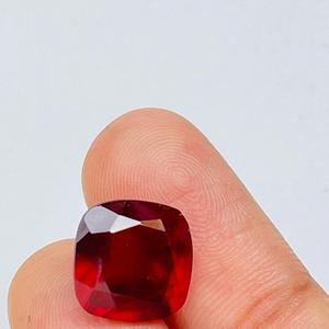 Lot en gros de pierres précieuses naturelles de grenat rouge de 5,50 mm, taille coussin carrée, facettées et calibrées, pour la fabrication de bijoux - Product Image 4