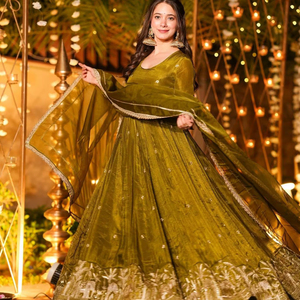 Ramdev Trading Kurta/Kurti pour femme en soie épaisse, style moderne, avec sequins de 5 mm, séchage rapide, pour mariage/fête/Diwali (toutes saisons) - Product Image 1