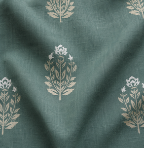 Tissu en toile de lin vintage à motif floral botanique, mélange de coton peigné biologique et de lin - Écologique, antibactérien, poids moyen - Product Image 4