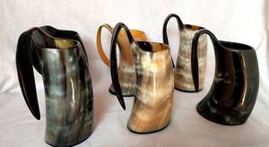 Chope en corne artisanale pour fêtes sur le thème des Vikings et événements médiévaux, chope authentique en corne de buffle pour boire de la bière, de l'ale ou du miad. - Product Image 3