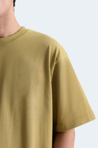 T-shirt tricoté en coton épais délavé à l'acide, coupe classique, personnalisable avec votre logo, style vintage vieilli, collection été 2026 pour homme - Product Image 4