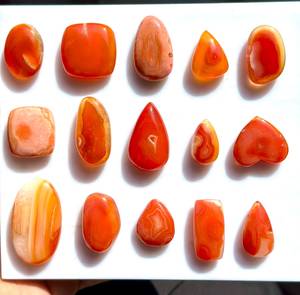 Piedras Preciosas Sueltas de Ágata Naranja Natural, Cabujones Pulidos, Grado Cabujón para la Fabricación de Joyas - Product Image 1