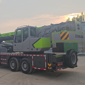 Grue sur camion d'occasion Zoomlion ZTC250V, grue sur camion de 25 tonnes, flèche télescopique de 39,2 m, grue mobile d'occasion - Product Image 2