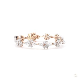 Pulsera de Diamantes de Diseño en Oferta para Mujer, Joyería de Moda Premium para Ocasiones Casuales y Festivas, Disponible para la Venta - Product Image 6