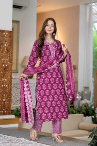 Ensemble Kurta, pantalon et dupatta Sarai Jaipur pour femme, en coton, coupe classique, sans plis, matériaux recyclés, pour mariage - Product Image 5
