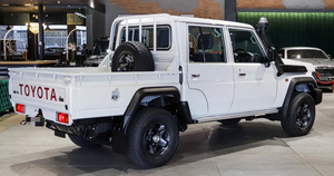 Used for for Double Cabin 4x4 Pickup Series 79 Left Steering Dark Leather <b>Panoramic</b> Sunroof 360 Rear <b>Camera</b> - Product Image 3